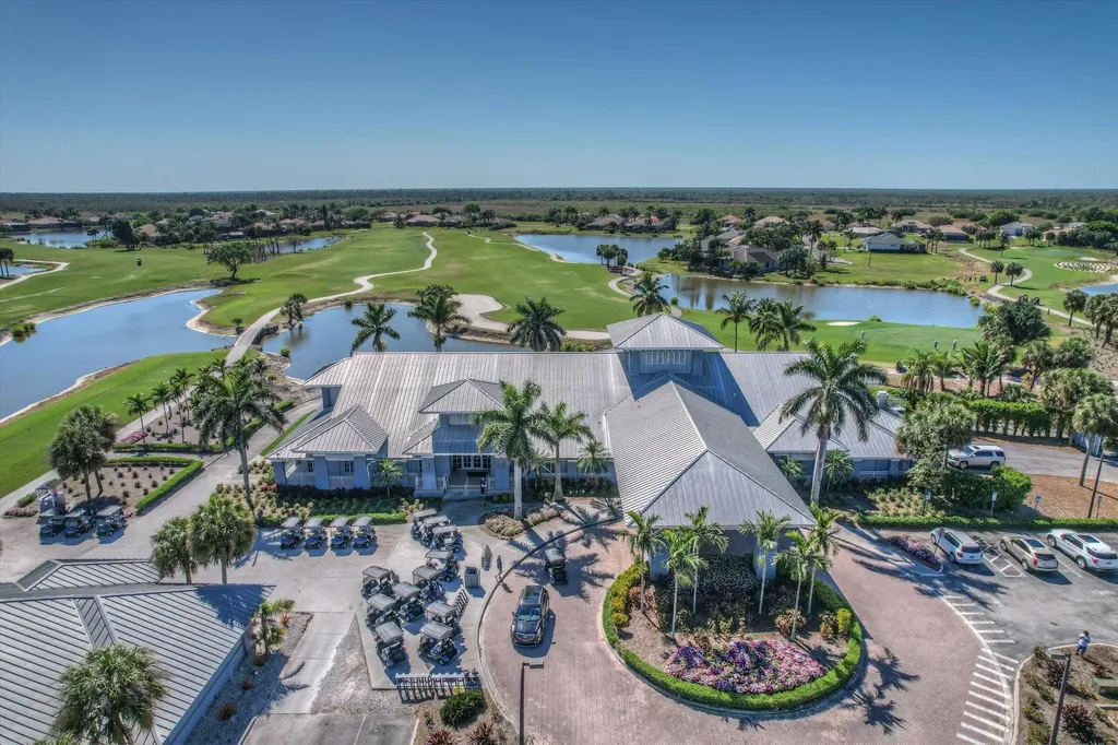 18024 Greenwood Drive Naples FL 34114