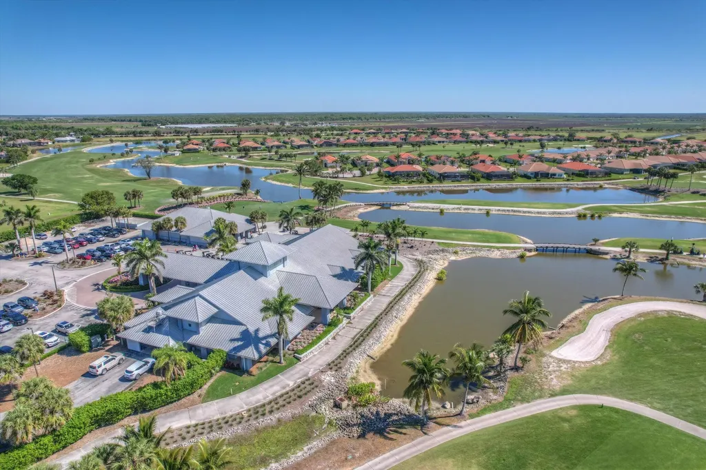 18024 Greenwood Drive Naples FL 34114