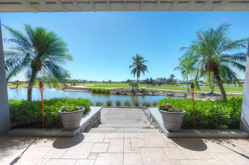 18024 Greenwood Drive Naples FL 34114