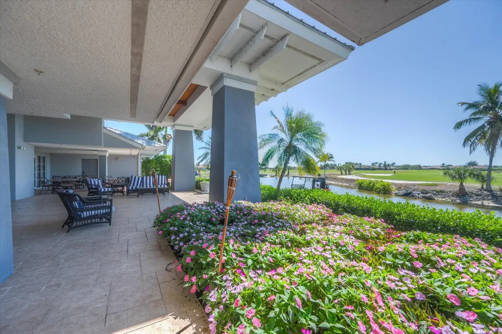 18024 Greenwood Drive Naples FL 34114