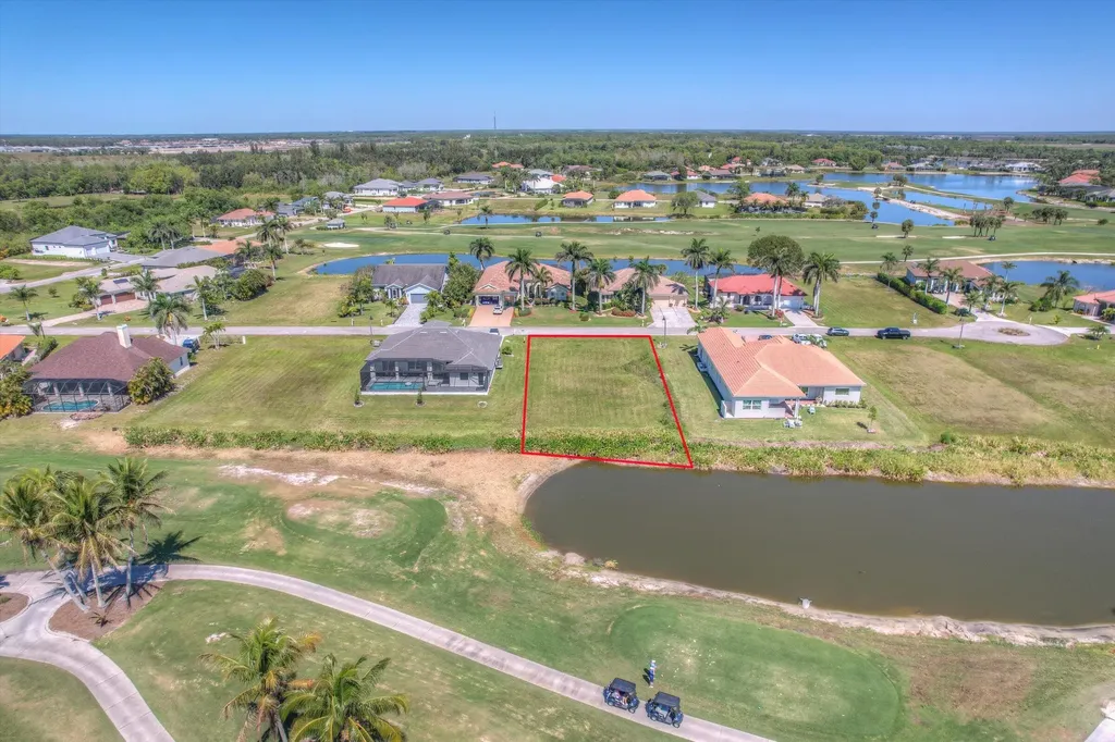 18024 Greenwood Drive Naples FL 34114