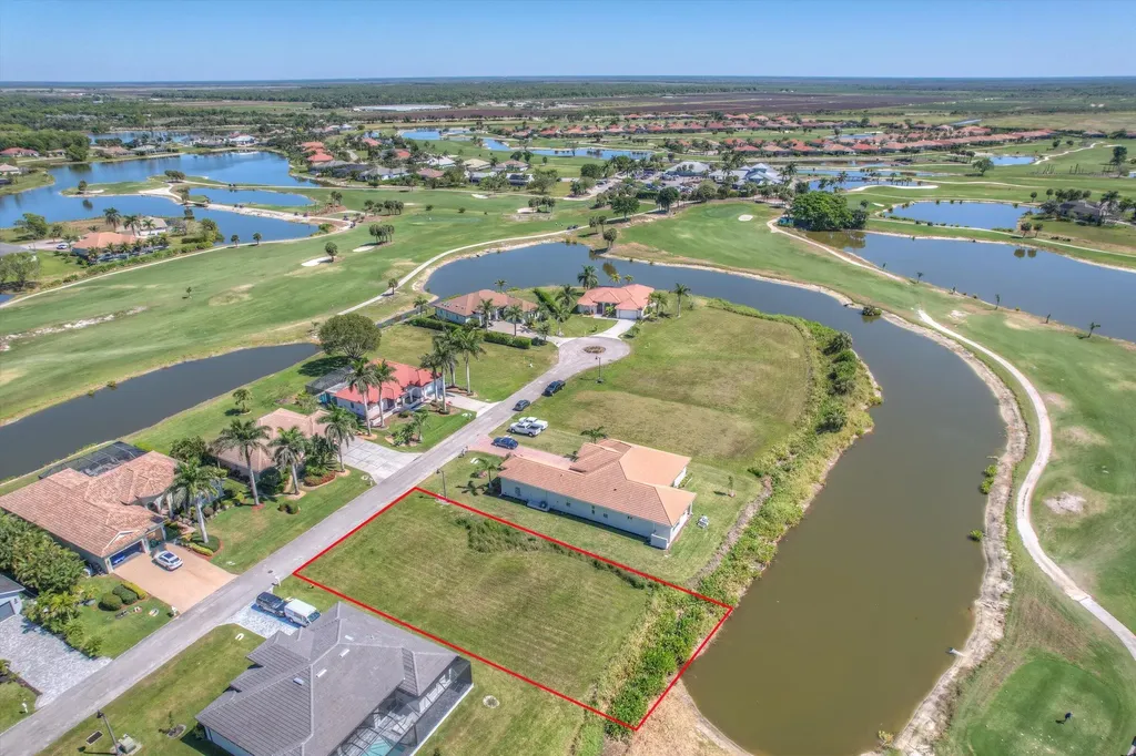 18024 Greenwood Drive Naples FL 34114