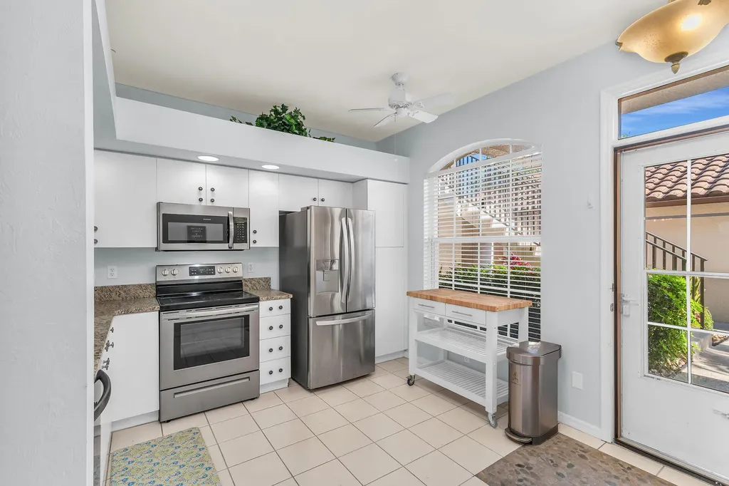 194 Newport Drive Naples FL 34114