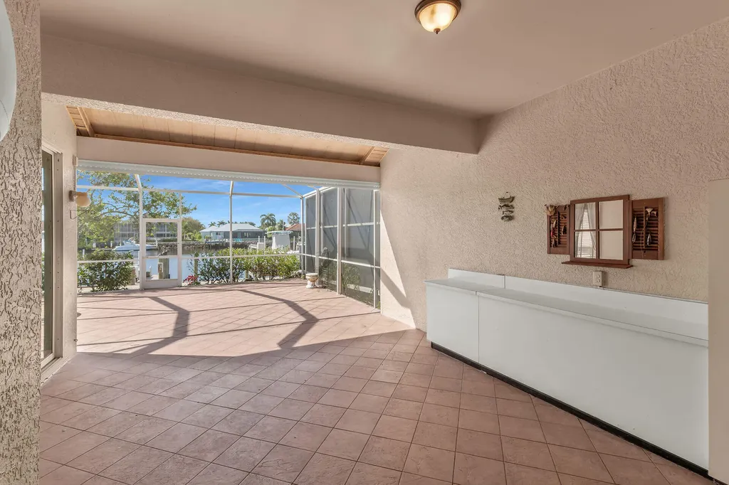 274 Stella Maris Drive S Naples FL 34114