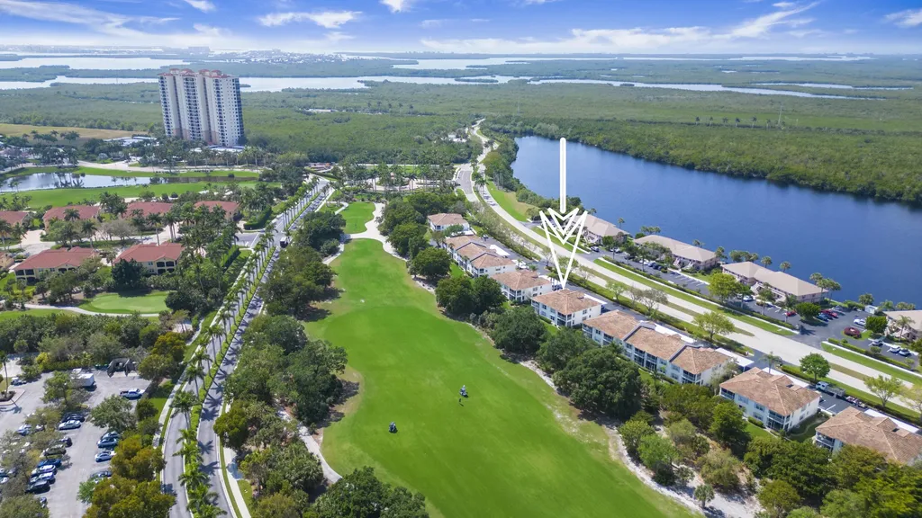 1018 Mainsail Naples FL 34114