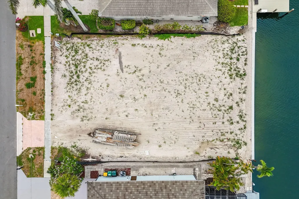 372 Lamplighter Drive Marco Island FL 34145