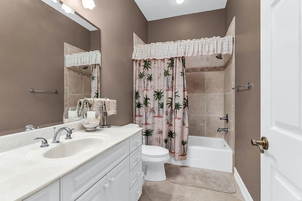 1557 Kingston Court Marco Island FL 34145