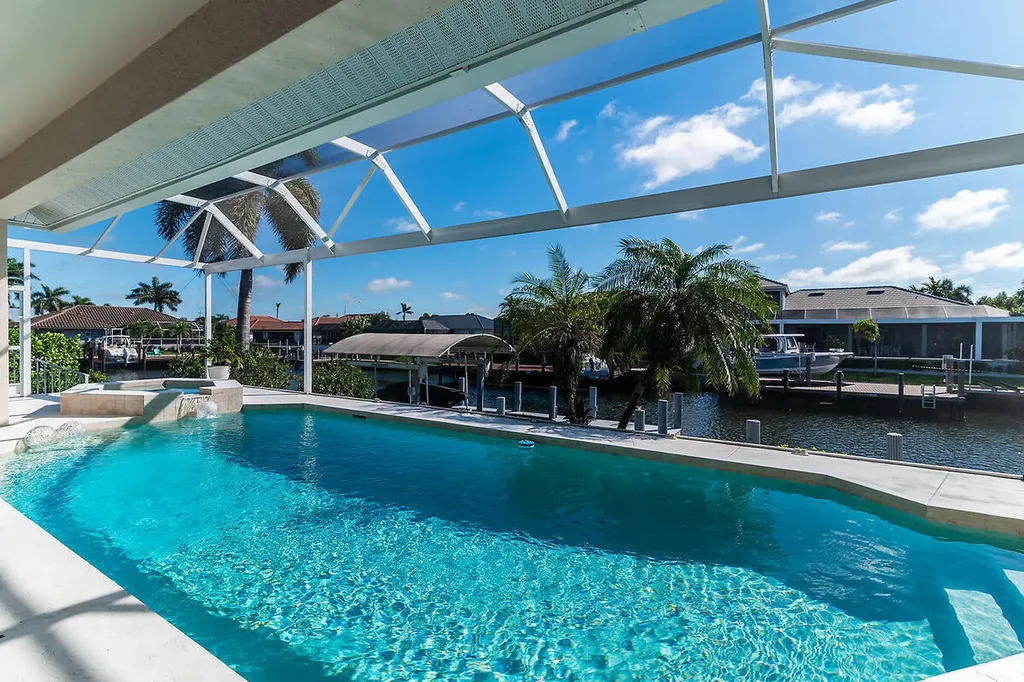 1557 Kingston Court Marco Island FL 34145