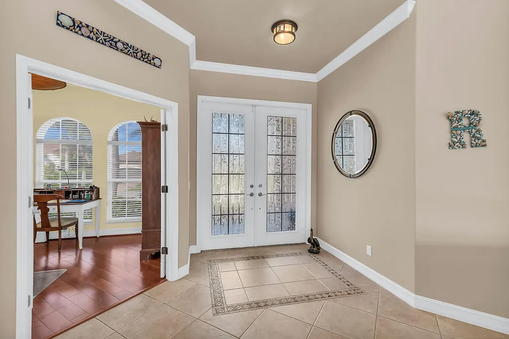 1557 Kingston Court Marco Island FL 34145