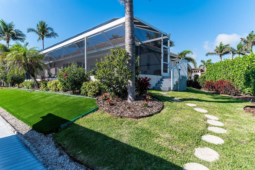 1557 Kingston Court Marco Island FL 34145