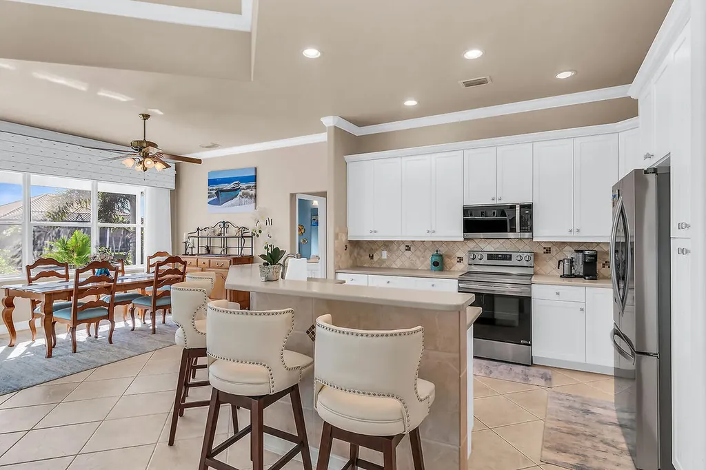 1557 Kingston Court Marco Island FL 34145