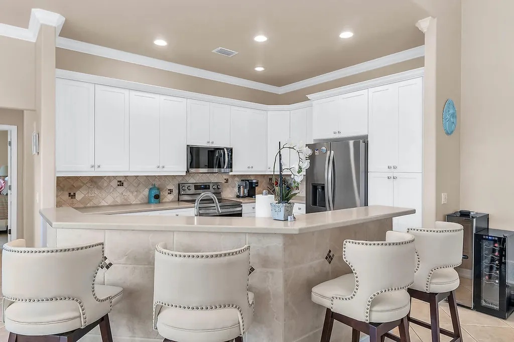 1557 Kingston Court Marco Island FL 34145