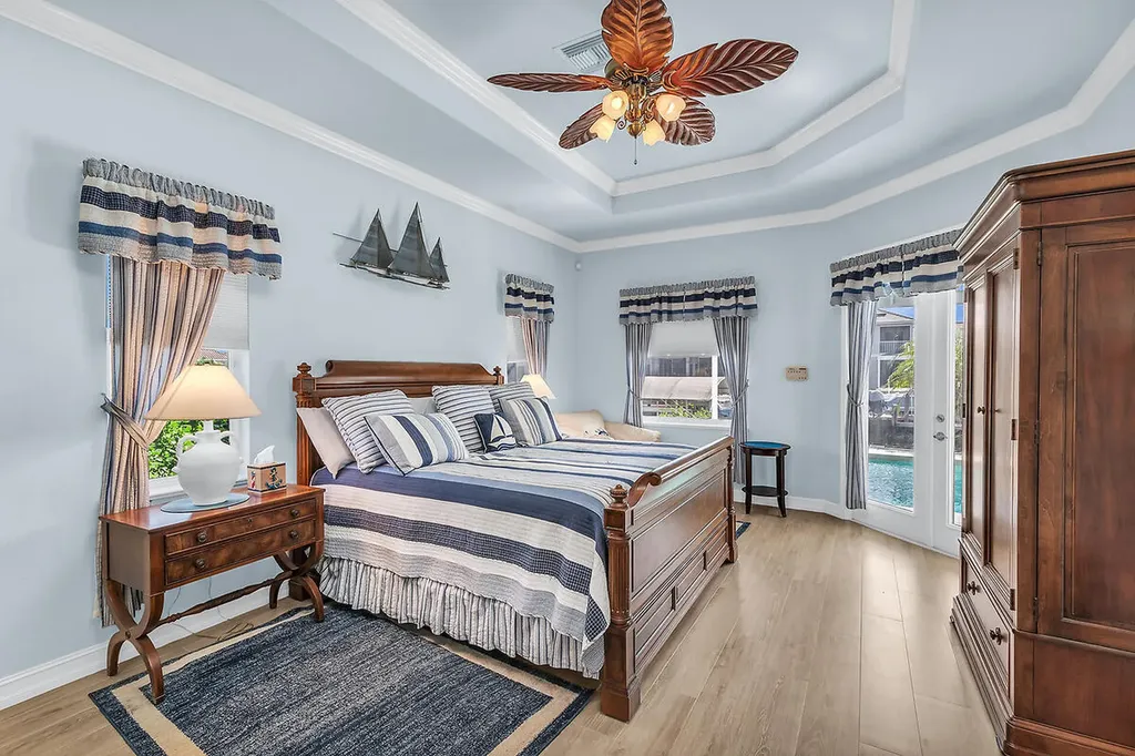 1557 Kingston Court Marco Island FL 34145