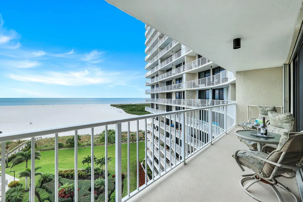 320 Seaview Marco Island FL 34145