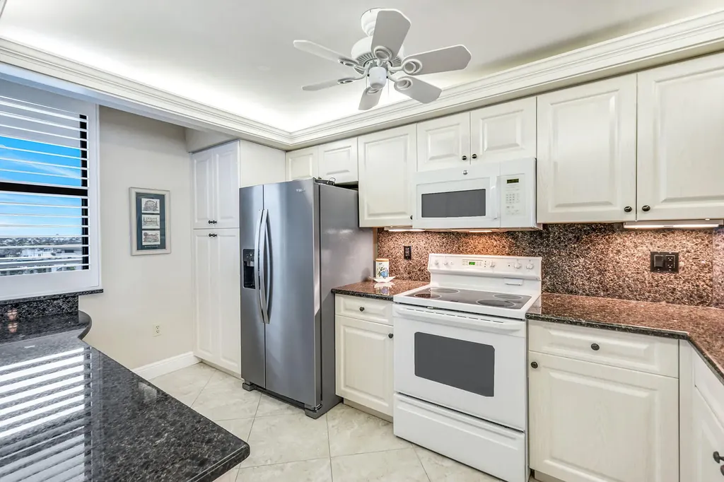 320 Seaview Marco Island FL 34145