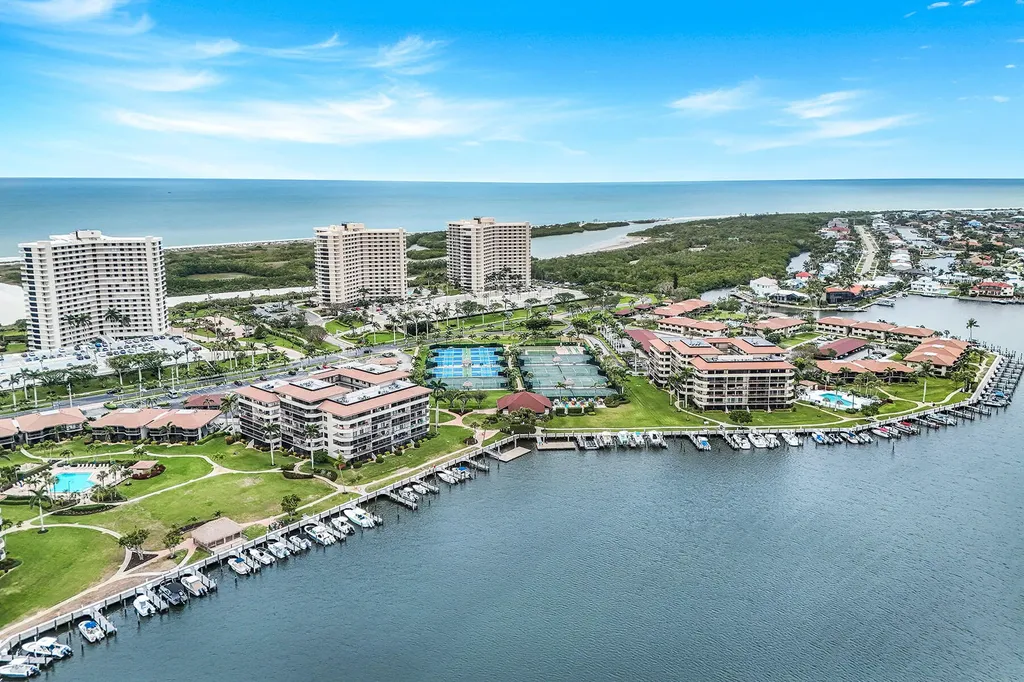 320 Seaview Marco Island FL 34145