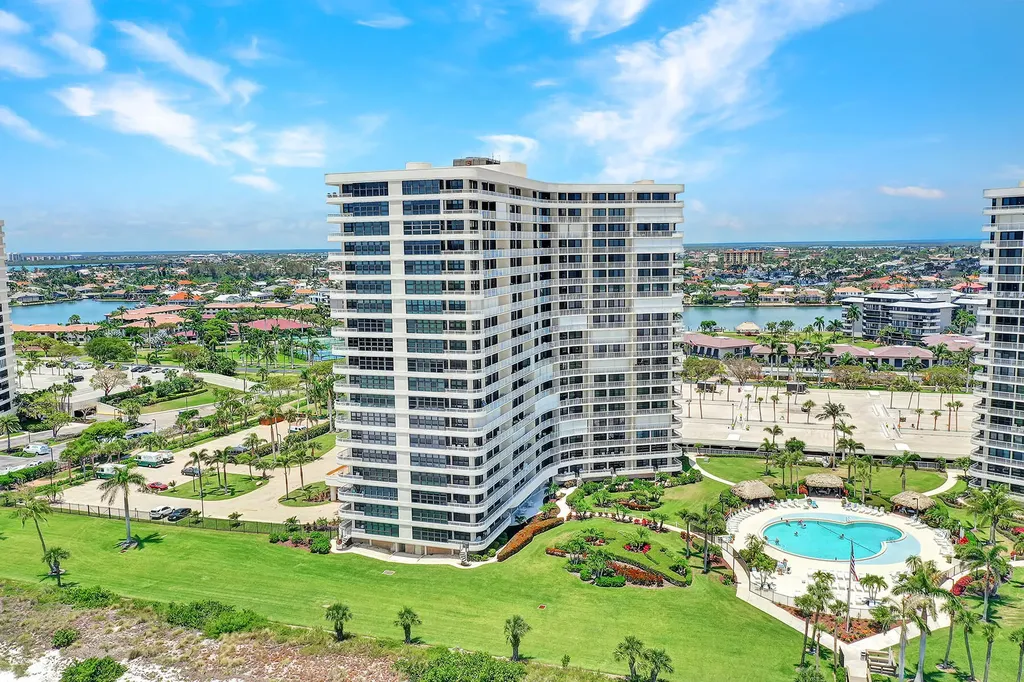 320 Seaview Marco Island FL 34145