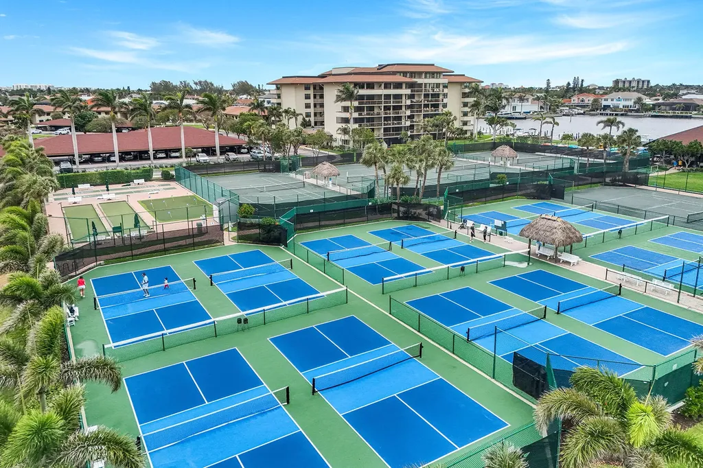 320 Seaview Marco Island FL 34145