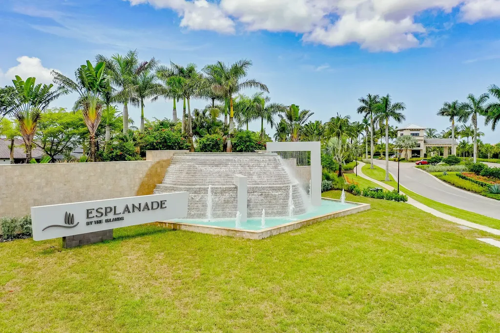 15177 Sacile Street Naples FL 34114