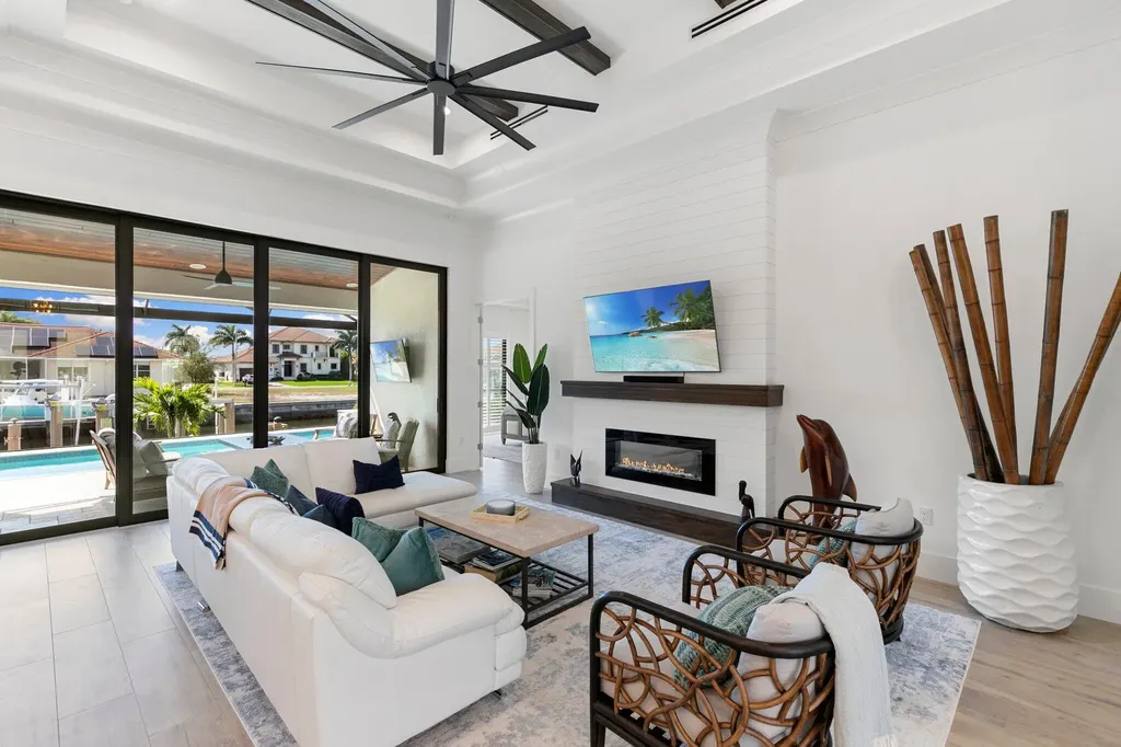 348 Marquesas Court Marco Island FL 34145