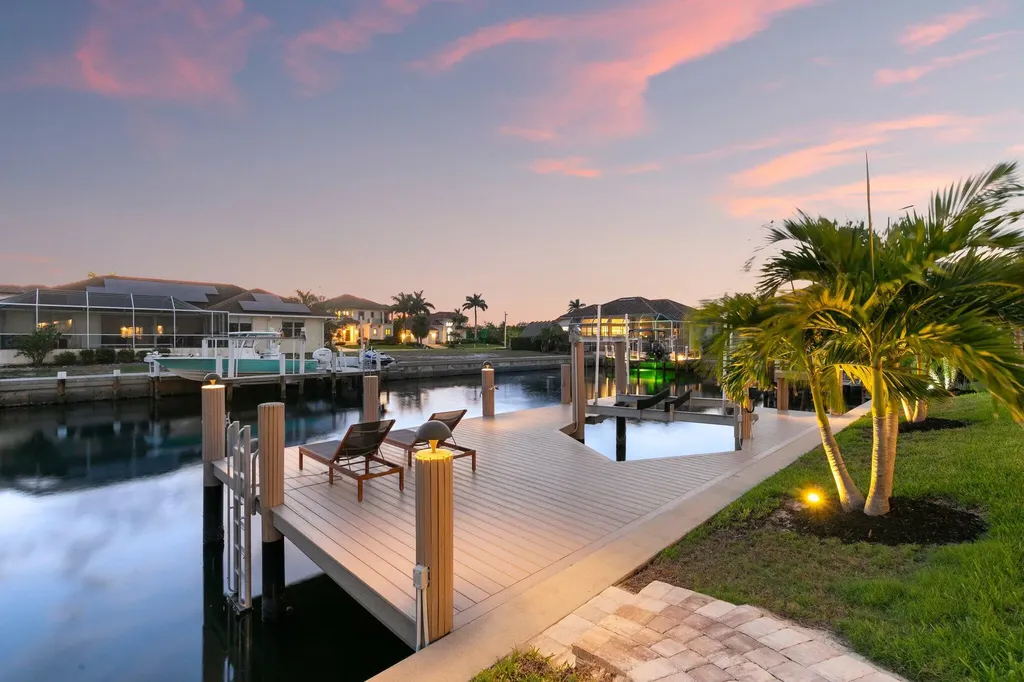 348 Marquesas Court Marco Island FL 34145