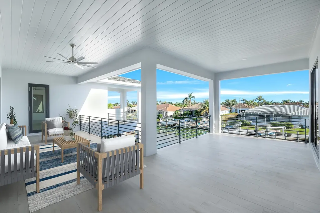 1071 Dana Court Marco Island FL 34145