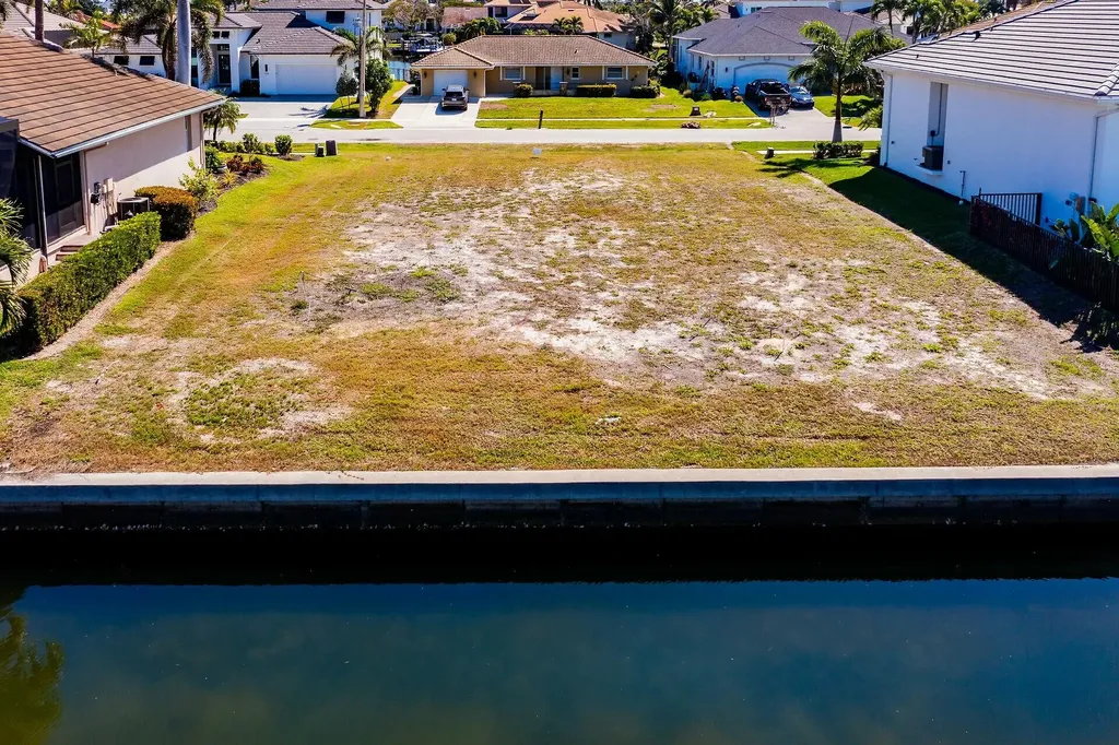 152 Gulfport Court Marco Island FL 34145