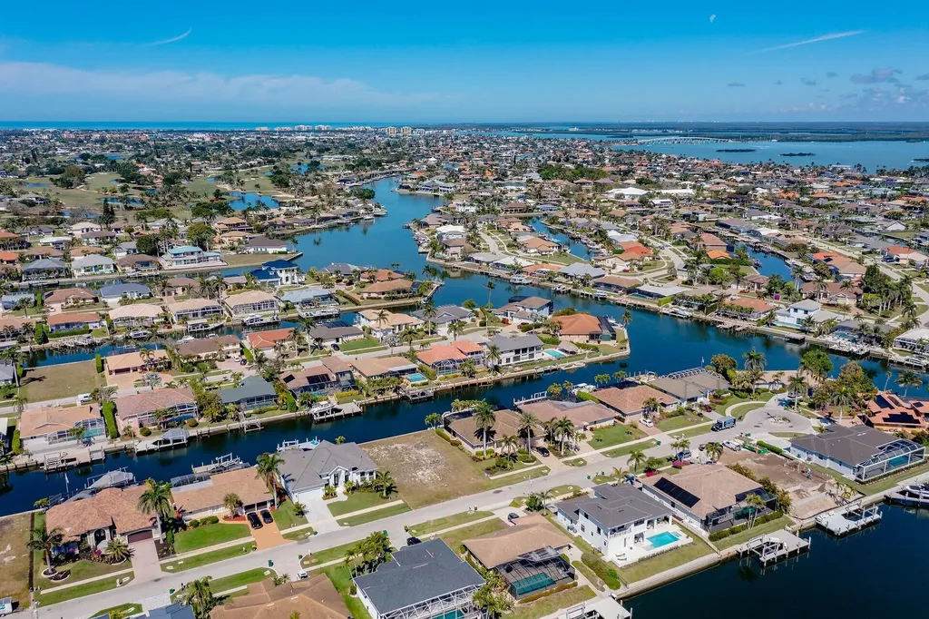 152 Gulfport Court Marco Island FL 34145