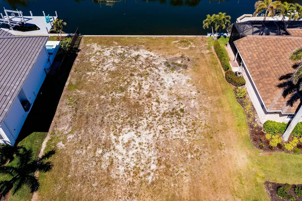 152 Gulfport Court Marco Island FL 34145