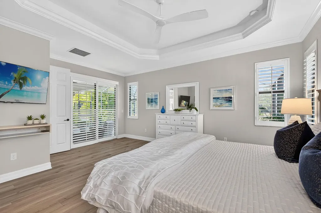 3058 Aviamar Circle Naples FL 34114