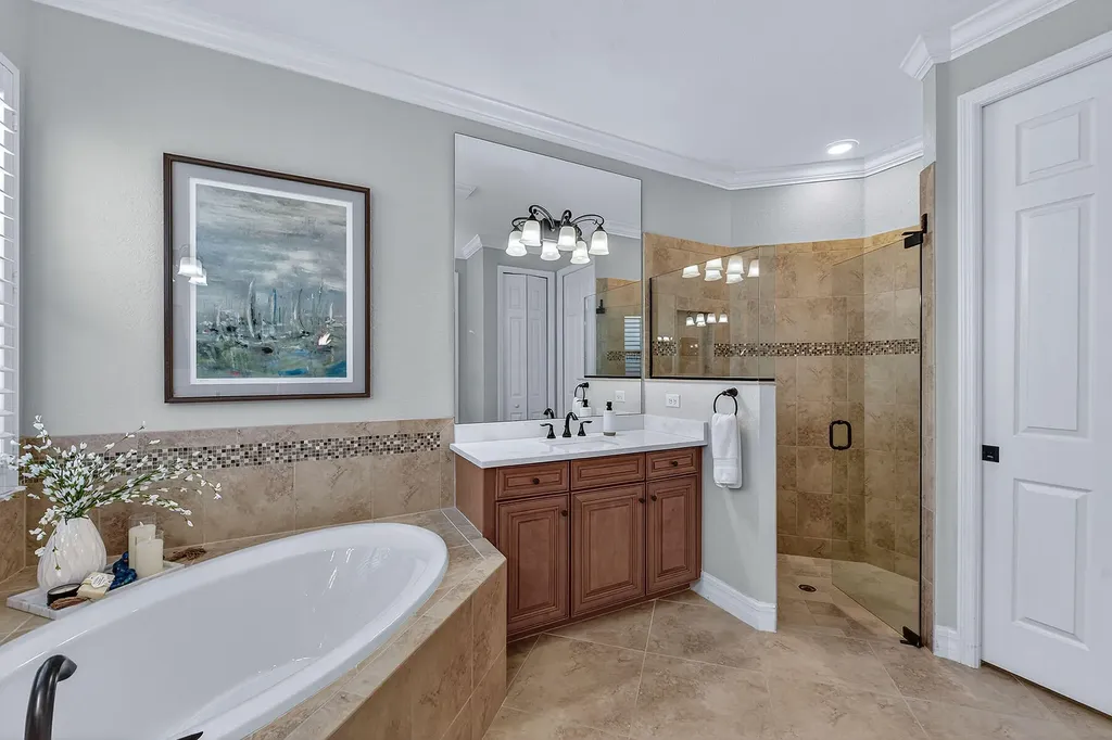 3058 Aviamar Circle Naples FL 34114