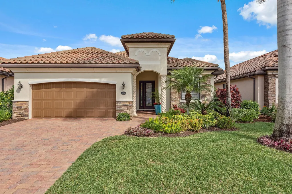 3058 Aviamar Circle Naples FL 34114