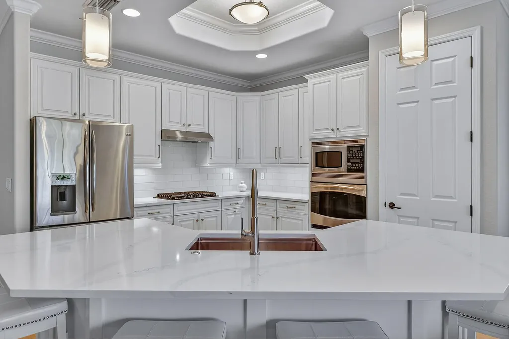 3058 Aviamar Circle Naples FL 34114