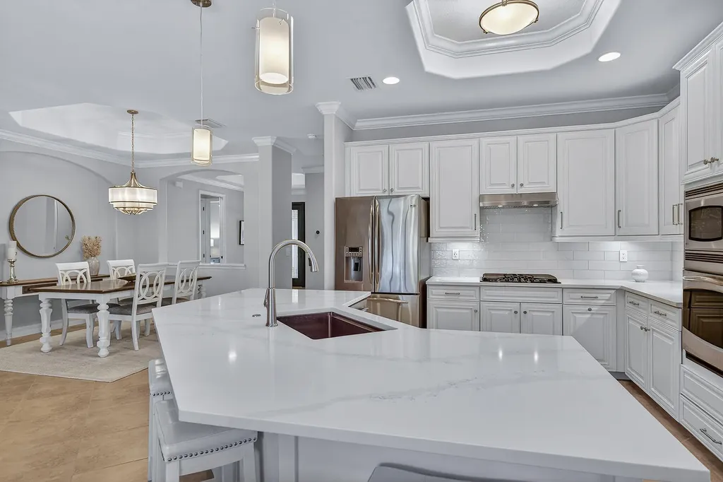 3058 Aviamar Circle Naples FL 34114