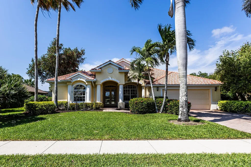 8880 Lely Island Circle Naples FL 34113