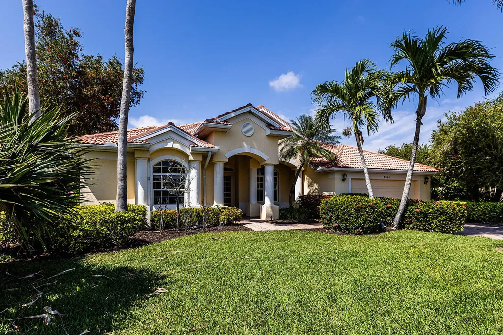 8880 Lely Island Circle Naples FL 34113