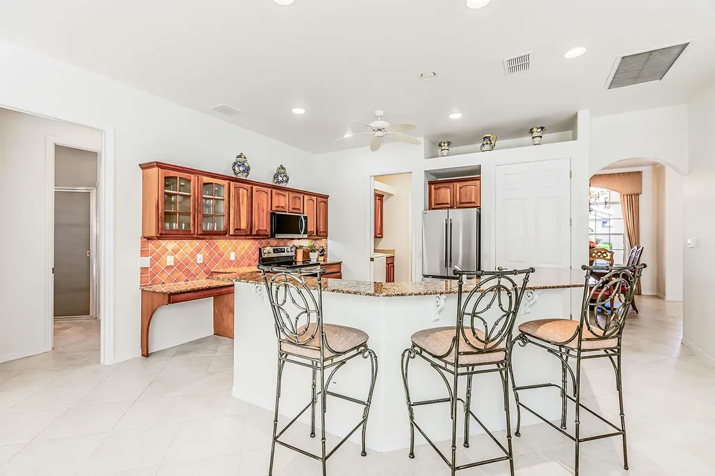 8880 Lely Island Circle Naples FL 34113