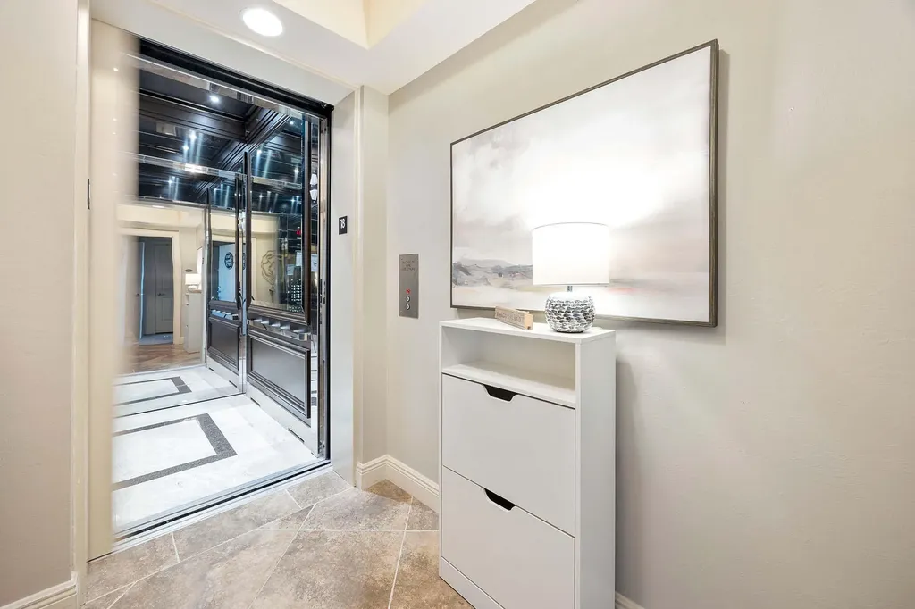 1065 Borghese Lane Naples FL 34114