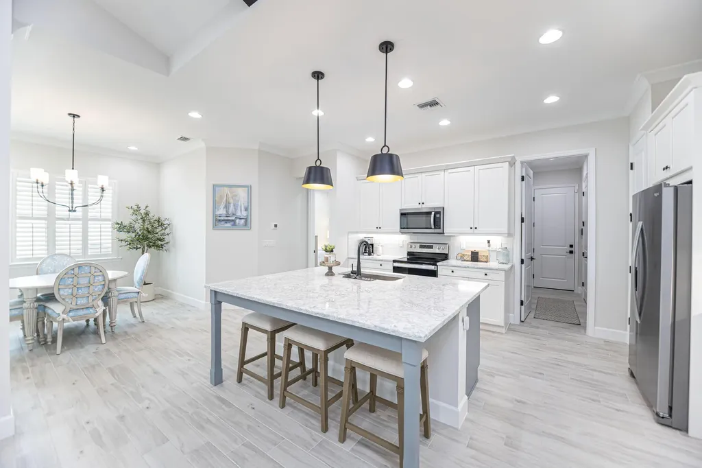 7174 Saona Court Naples FL 34113