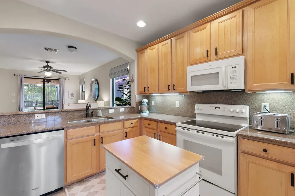 1244 Manado Drive Naples FL 34113