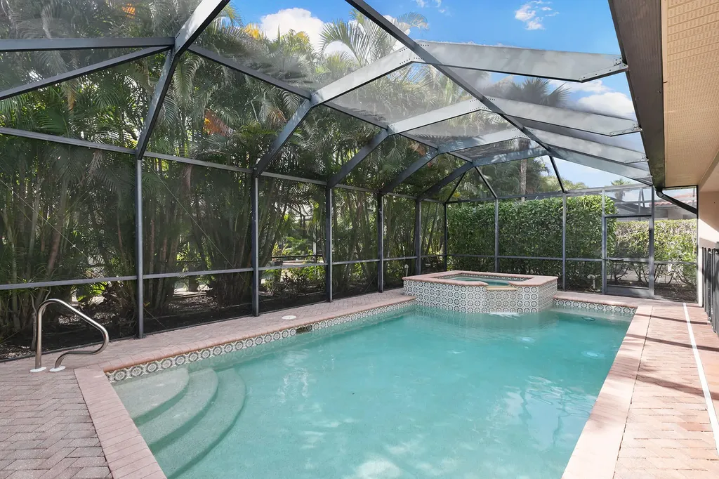 1244 Manado Drive Naples FL 34113