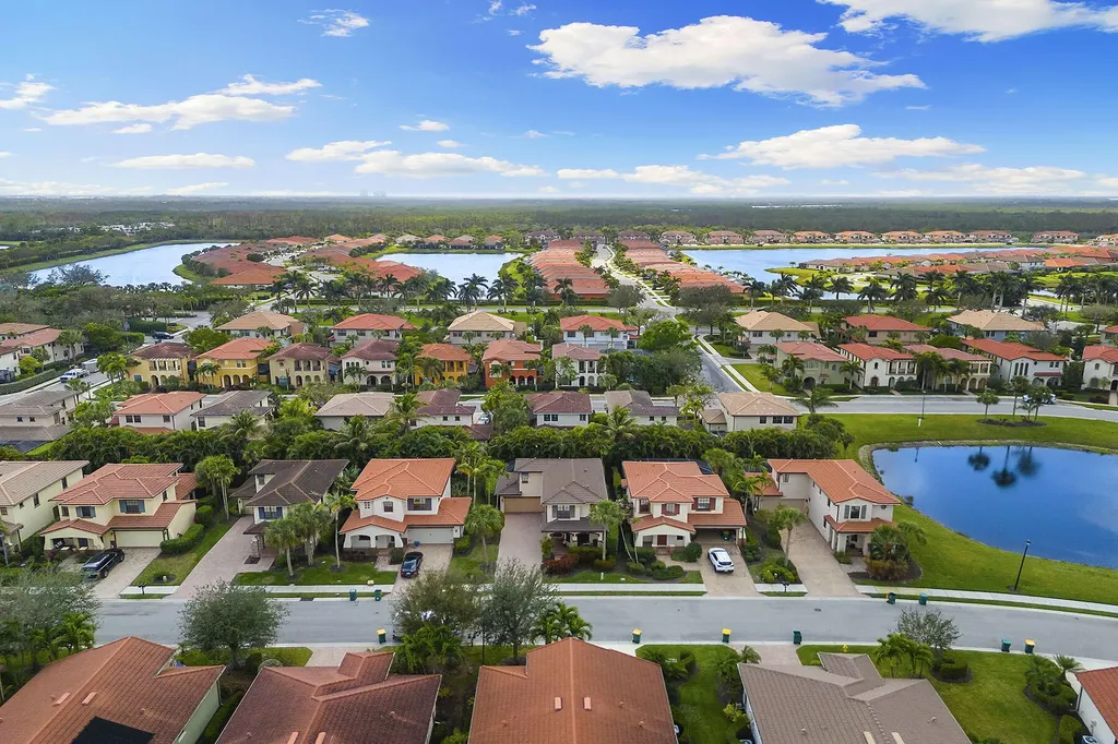 1244 Manado Drive Naples FL 34113