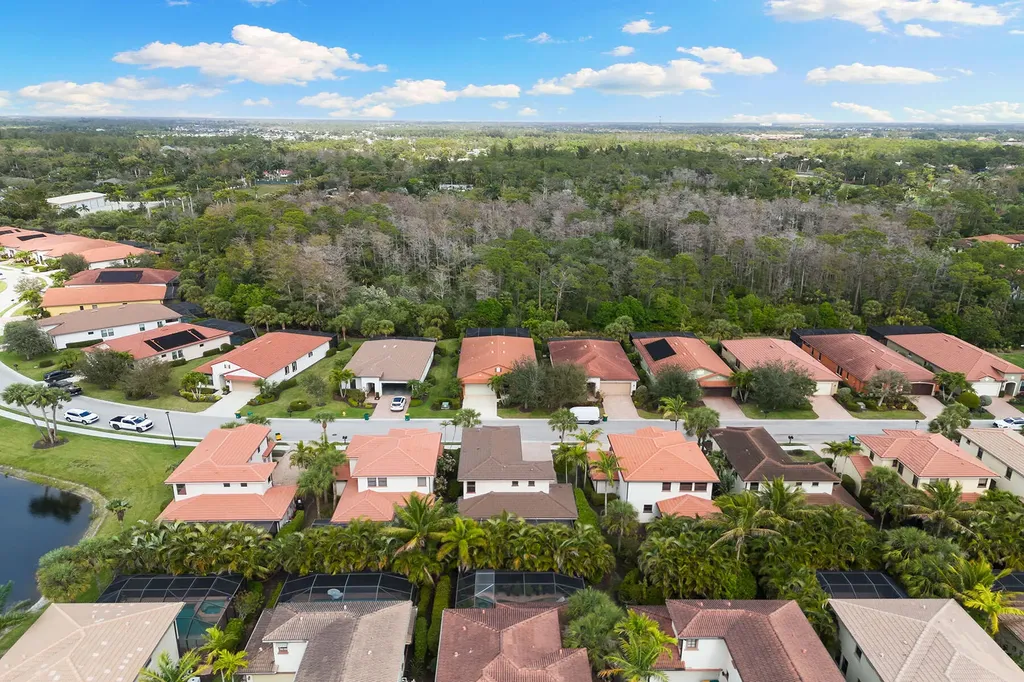 1244 Manado Drive Naples FL 34113