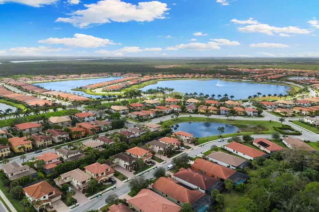 1244 Manado Drive Naples FL 34113