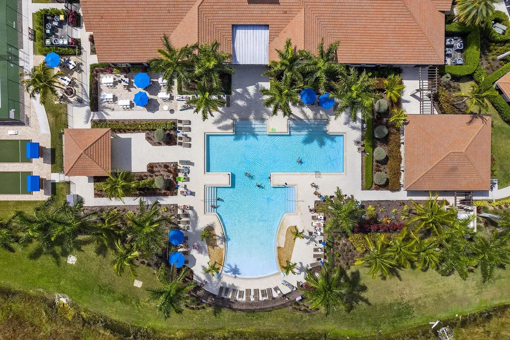 1244 Manado Drive Naples FL 34113