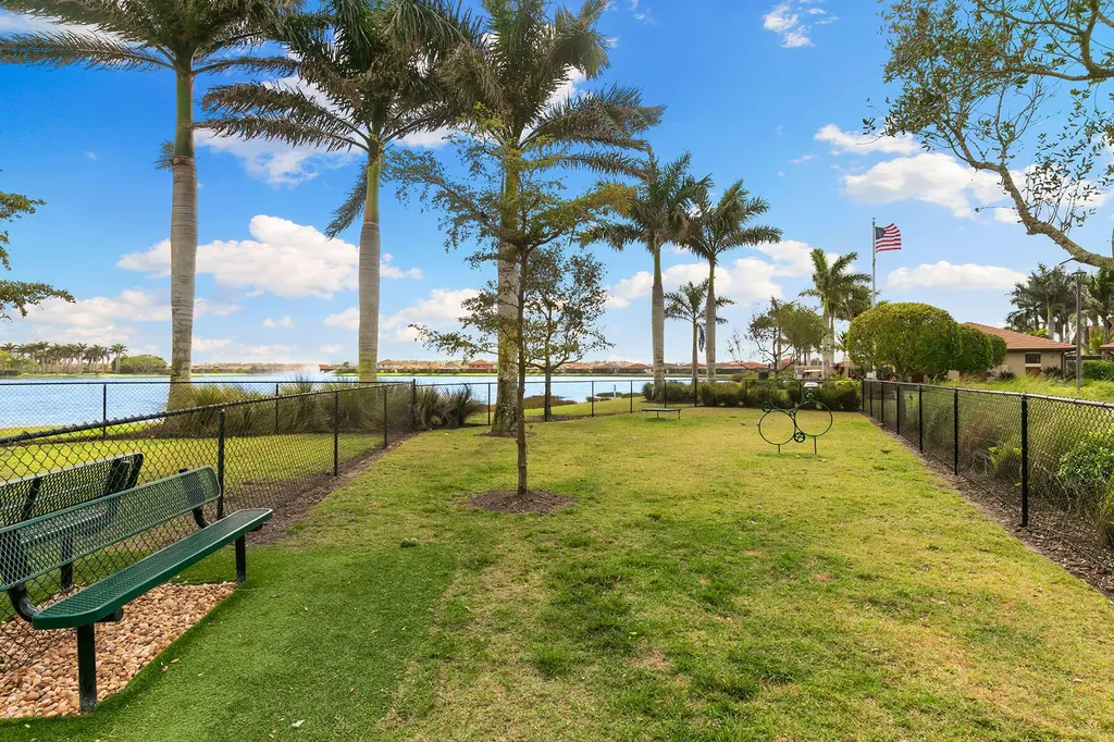 1244 Manado Drive Naples FL 34113