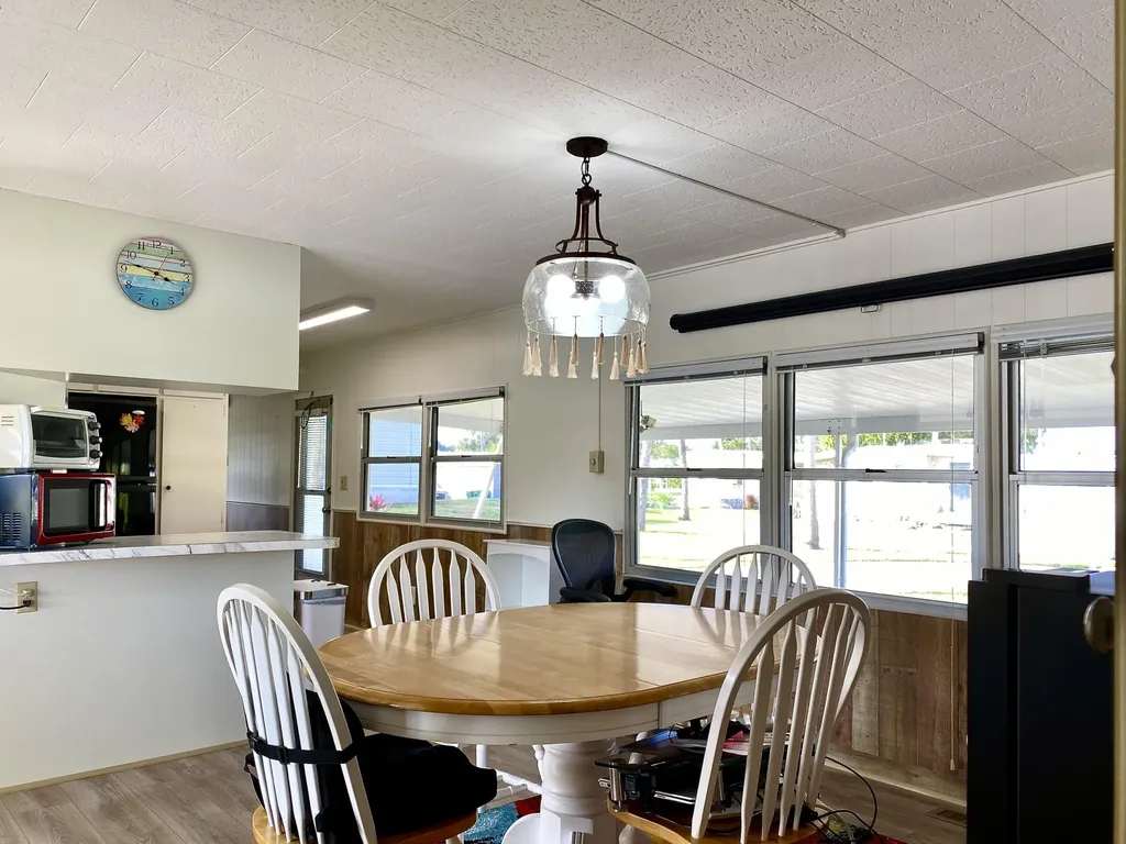 22 Henderson Drive Naples FL 34114