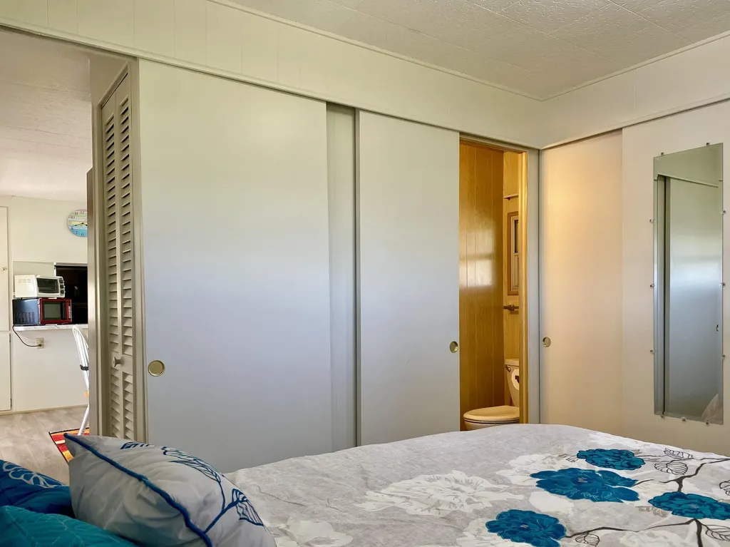 22 Henderson Drive Naples FL 34114