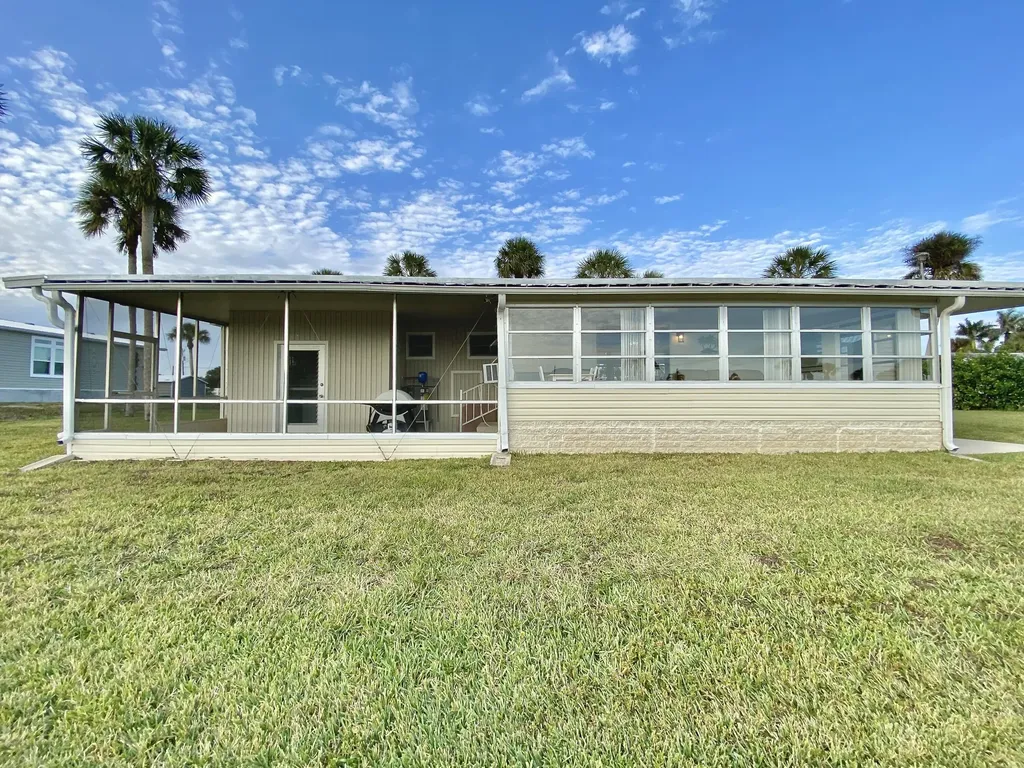 22 Henderson Drive Naples FL 34114