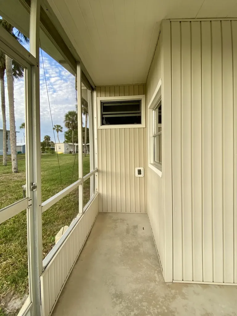 22 Henderson Drive Naples FL 34114